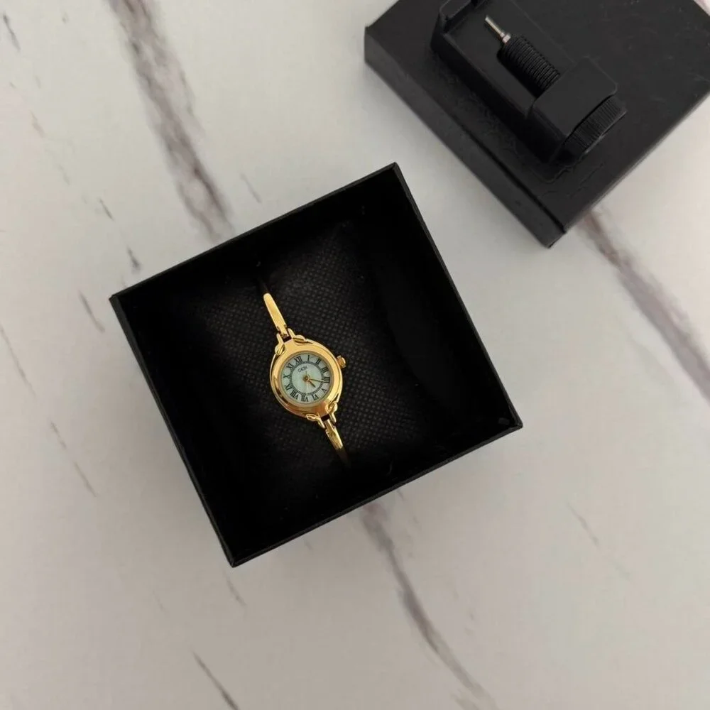 Sku0443 Retro Retro Gold Blue dial Women Casual‎ Round Watch Bracelet + gift bag